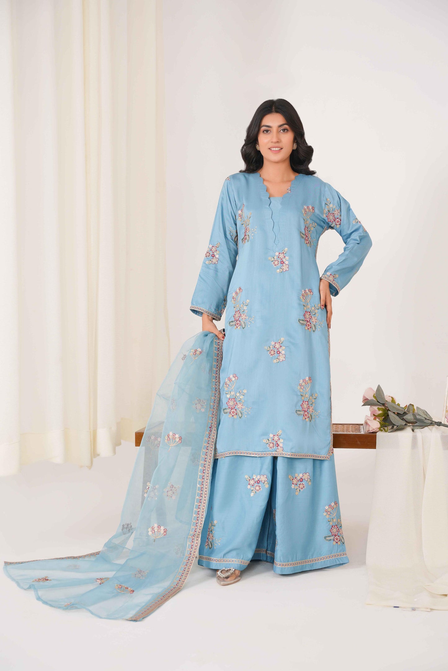 INSIYA 3PC - Embroidered Luxe Pret