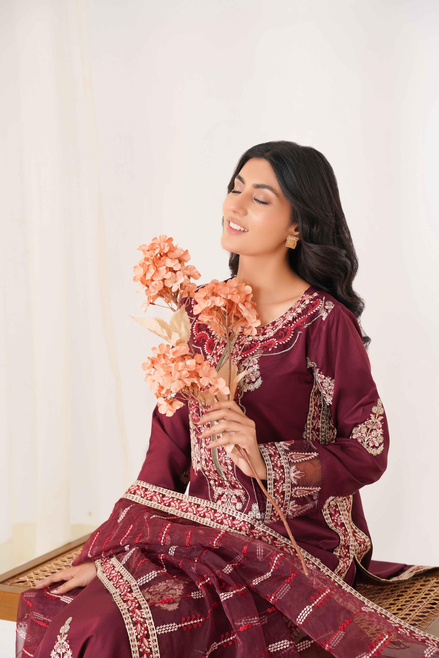 Magenta 3PC - Embroidered Luxe Pret