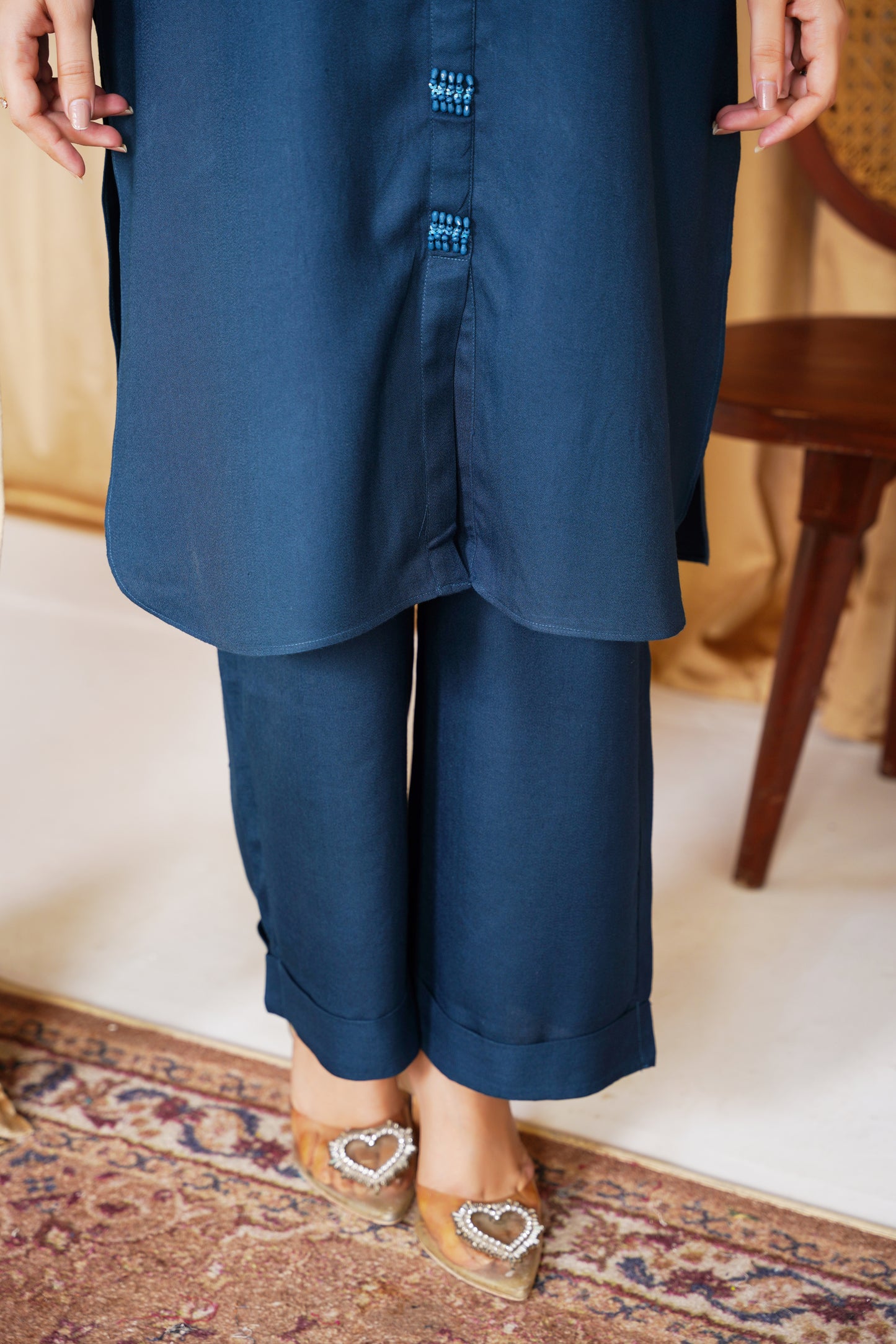 Zinc Elegance | 2Pc Dhanak Suit – Noureza